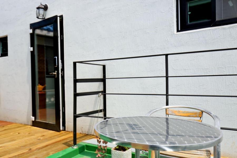 The Flower Road Guesthouse Suncheon Bagian luar foto