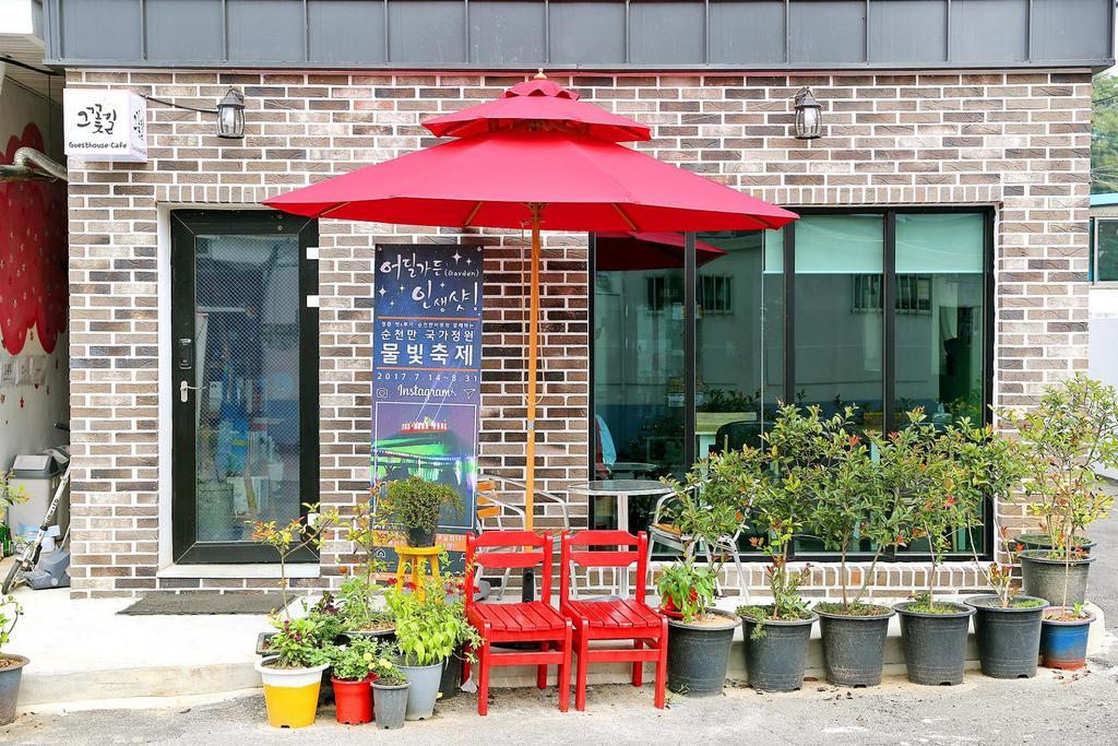 The Flower Road Guesthouse Suncheon Bagian luar foto